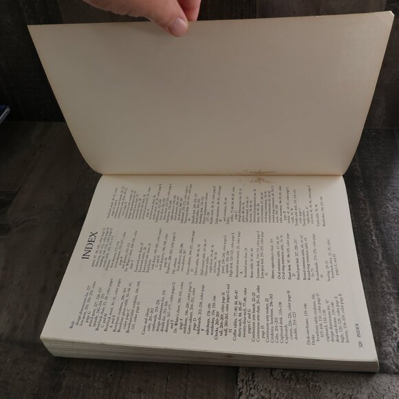 Measured Shop Drawings for American Furniture Thos Moser 1985 Paperback - Picture 7 of 7